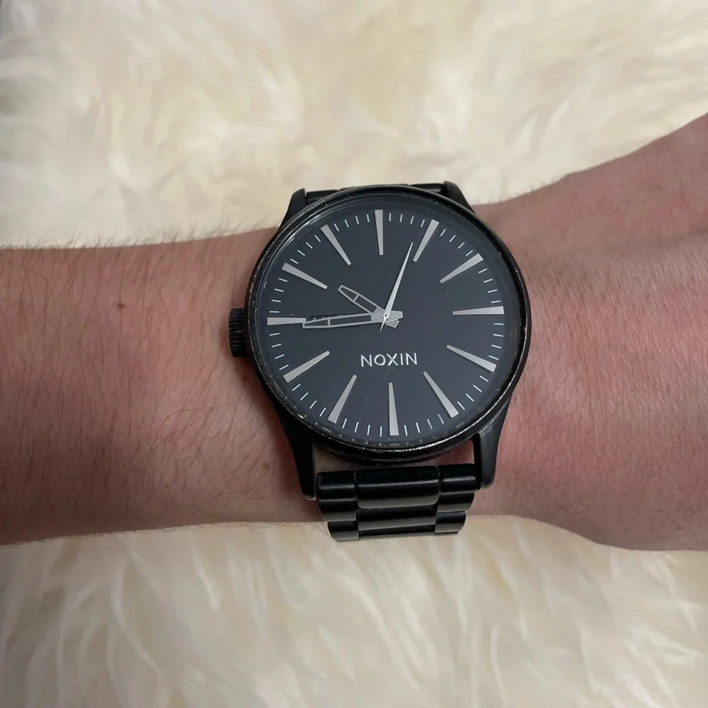 Nixon “The Sentry” Men’s Watch - Picture 5 of 6